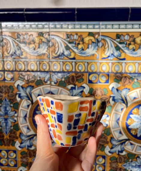 Pieza hecha con la técnica del pellizco. Alumna de las clases regulares del Atelier en Balmori, Asturias